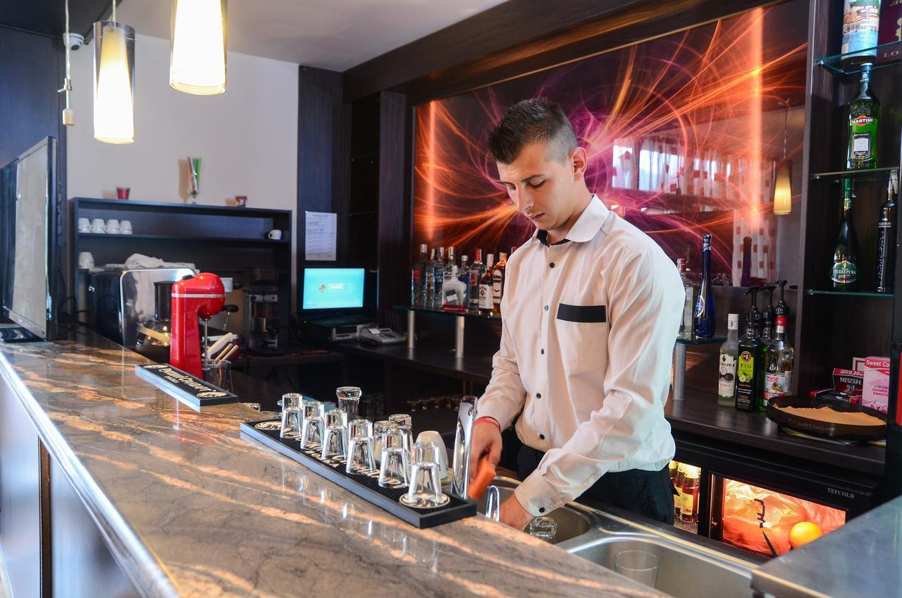 Hotel Alegra 韦林格勒 外观 照片